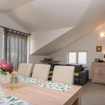 Kovacic Apartament Drage
